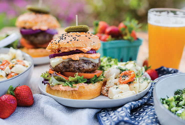 Extra Cheesy Pimento Cheeseburger